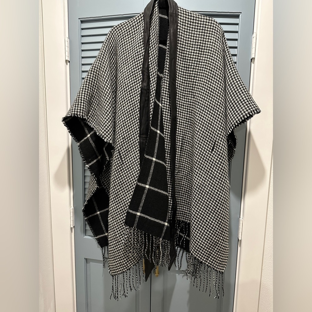 NWOT Michael Stars Reversible Ruana - Picture 6 of 6